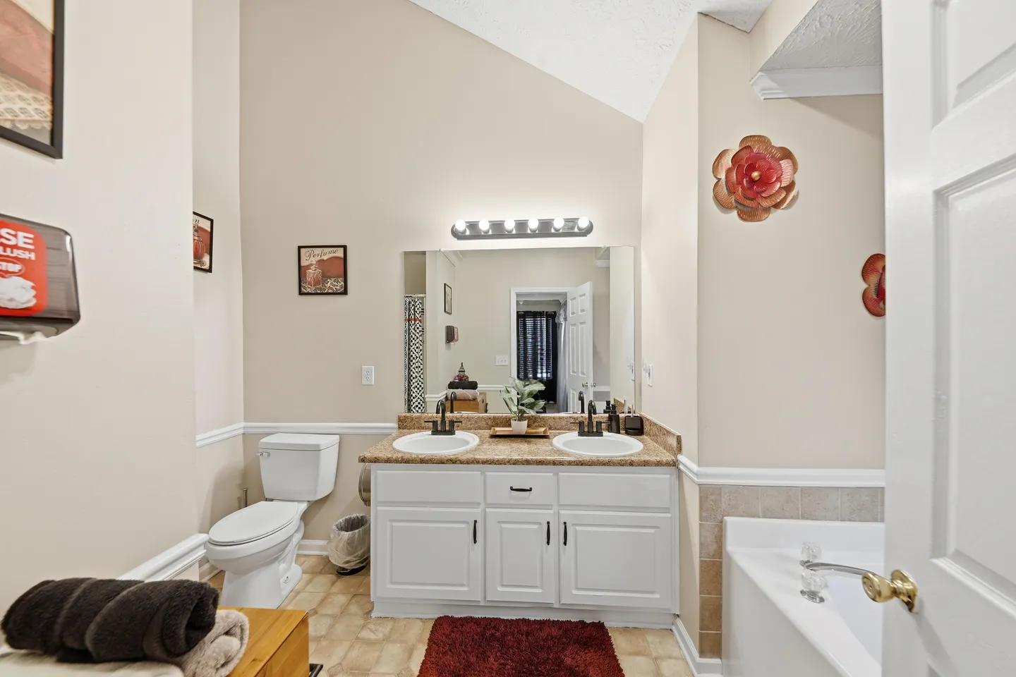 Home photo 30