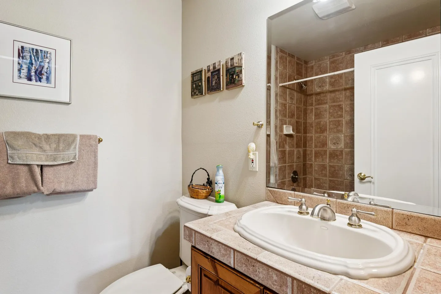 Home photo 19