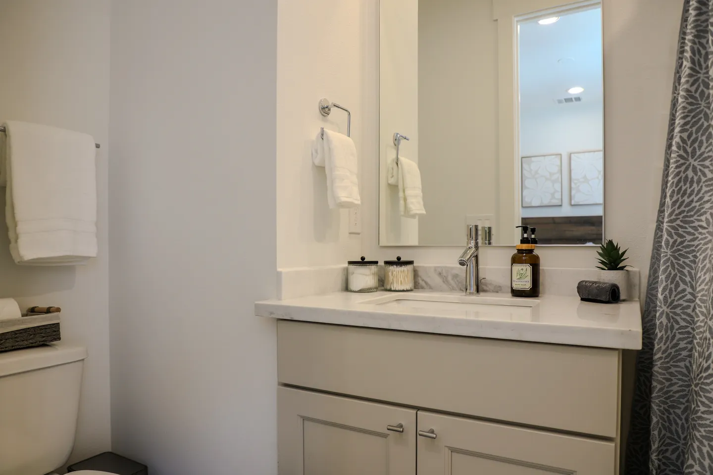 Home photo 16