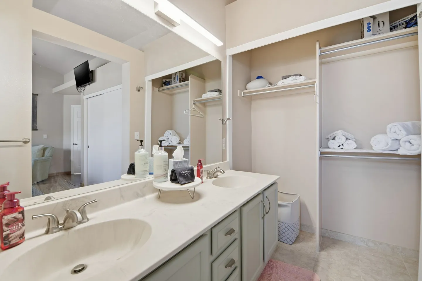 Home photo 24