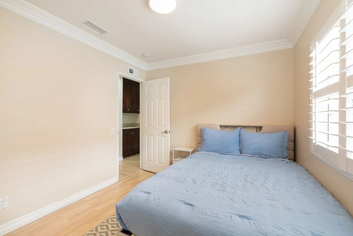 Home photo 19