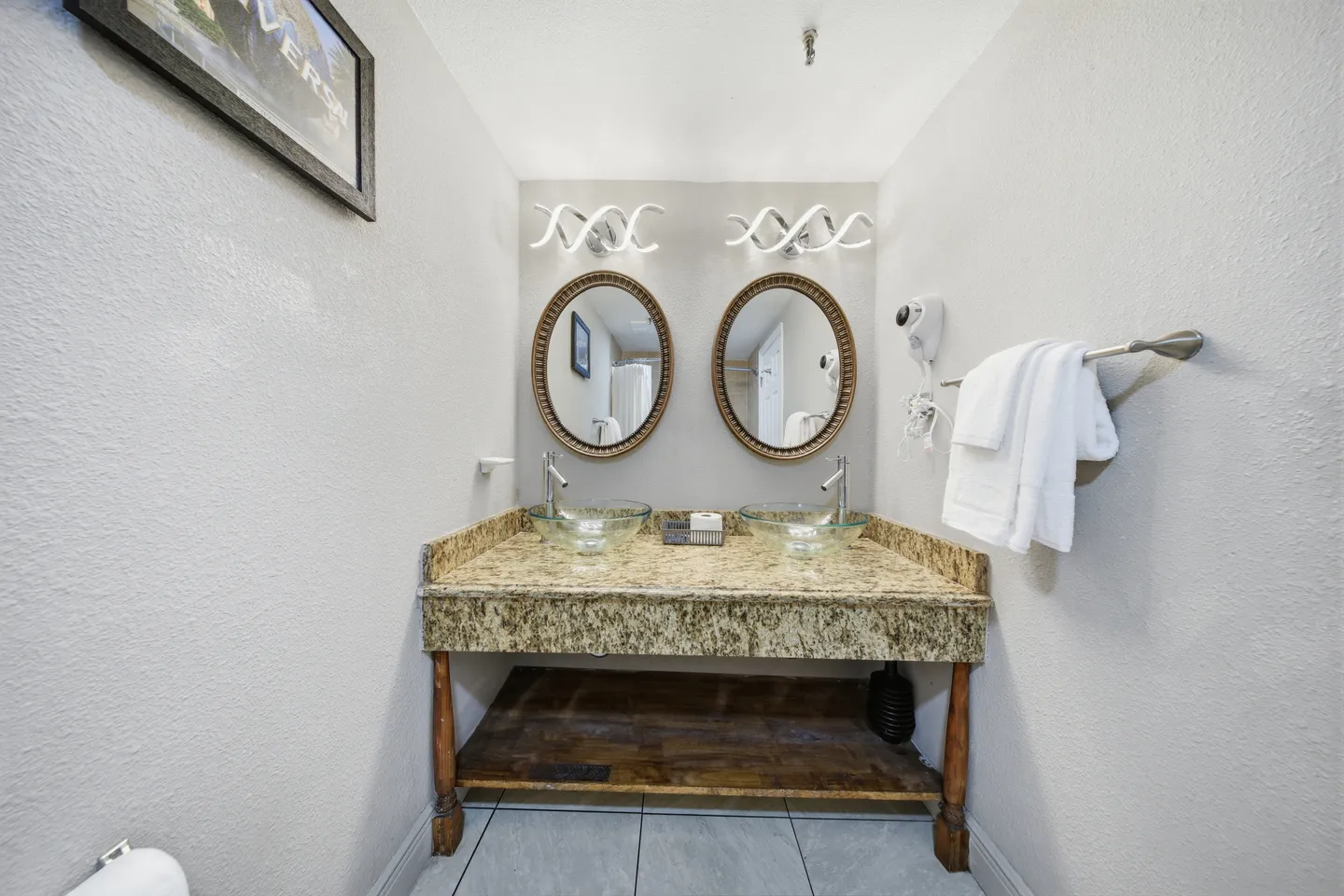 Home photo 13